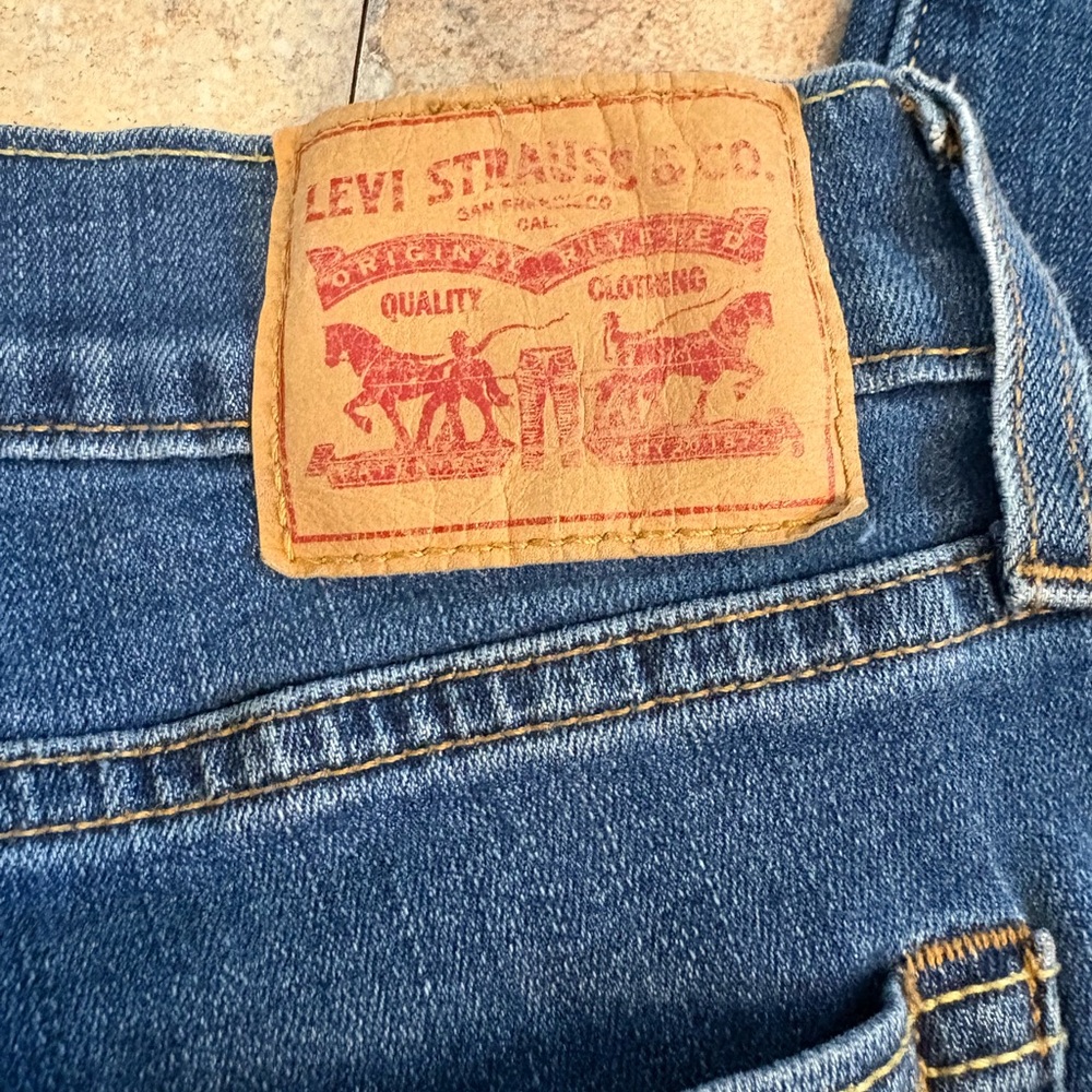 Levi jeans - Picture 10 of 10